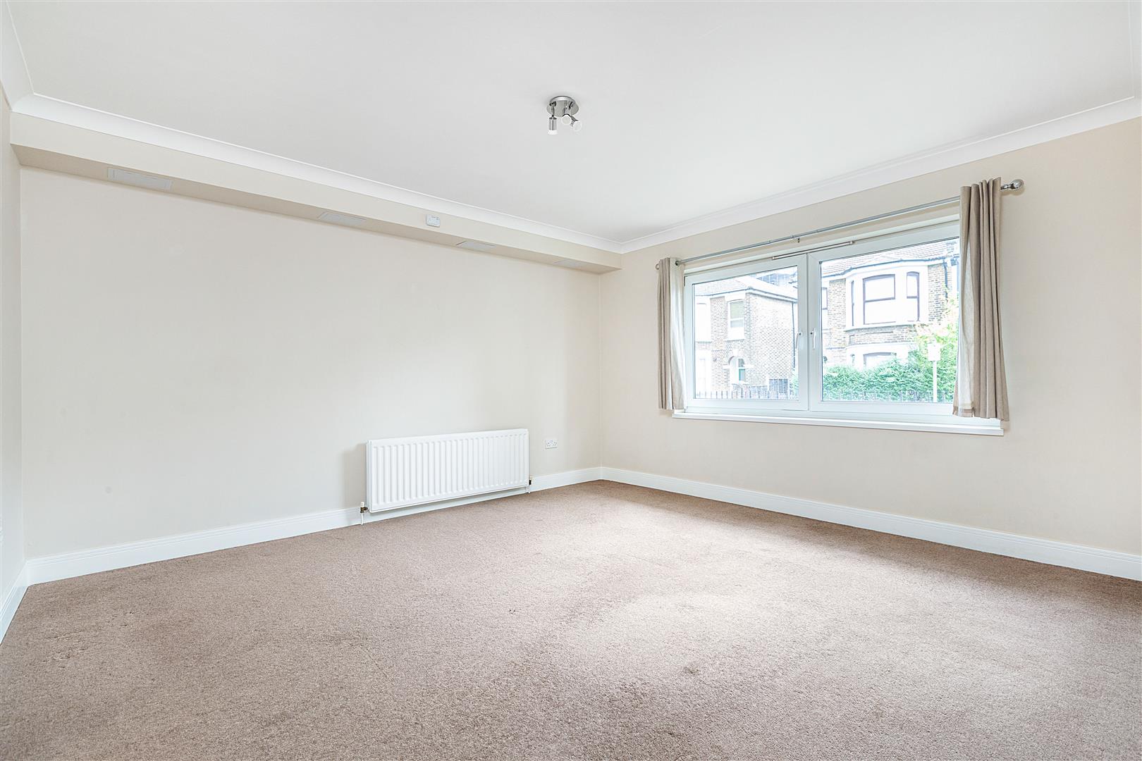 Cascades Court, Hartfield Crescent, Wimbledon Andrew Scott Robertson